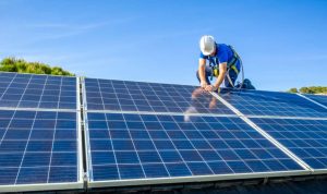 Installation et mise en production des panneaux solaires photovoltaïques à Desertines